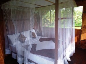 Deluxe House, Mountain View | In-room safe, desk, laptop workspace, blackout curtains - Sigiri Paddy Field Hut (Sigiriya)