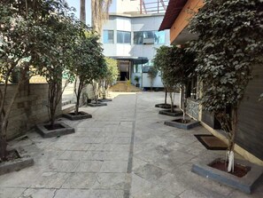 숙박 시설 구내