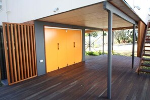 Exterior detail - Lago ~ In the heart of North Bendalong (Bendalong)