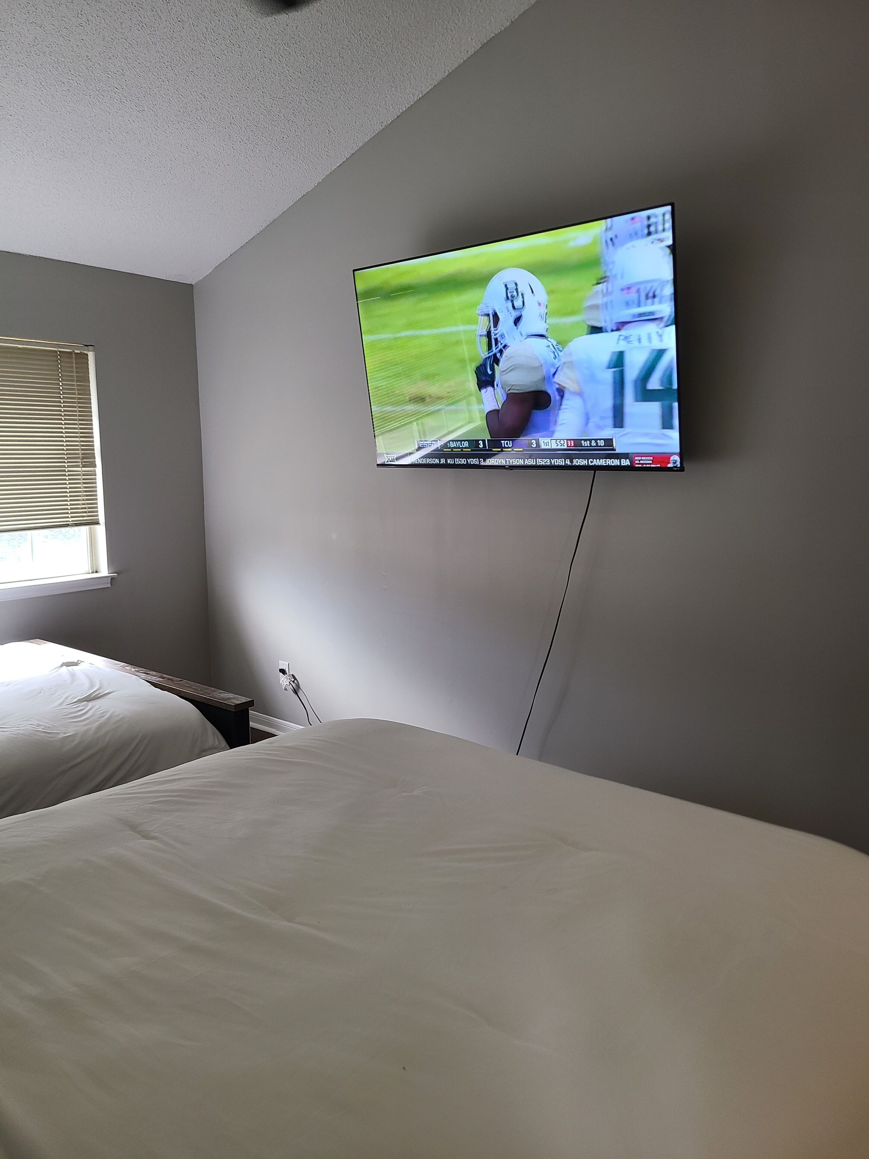 2 chambres, fer et planche à repasser, Wi-Fi gratuit, draps fournis