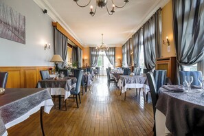 Dining - Le Renaissance (Montdidier)