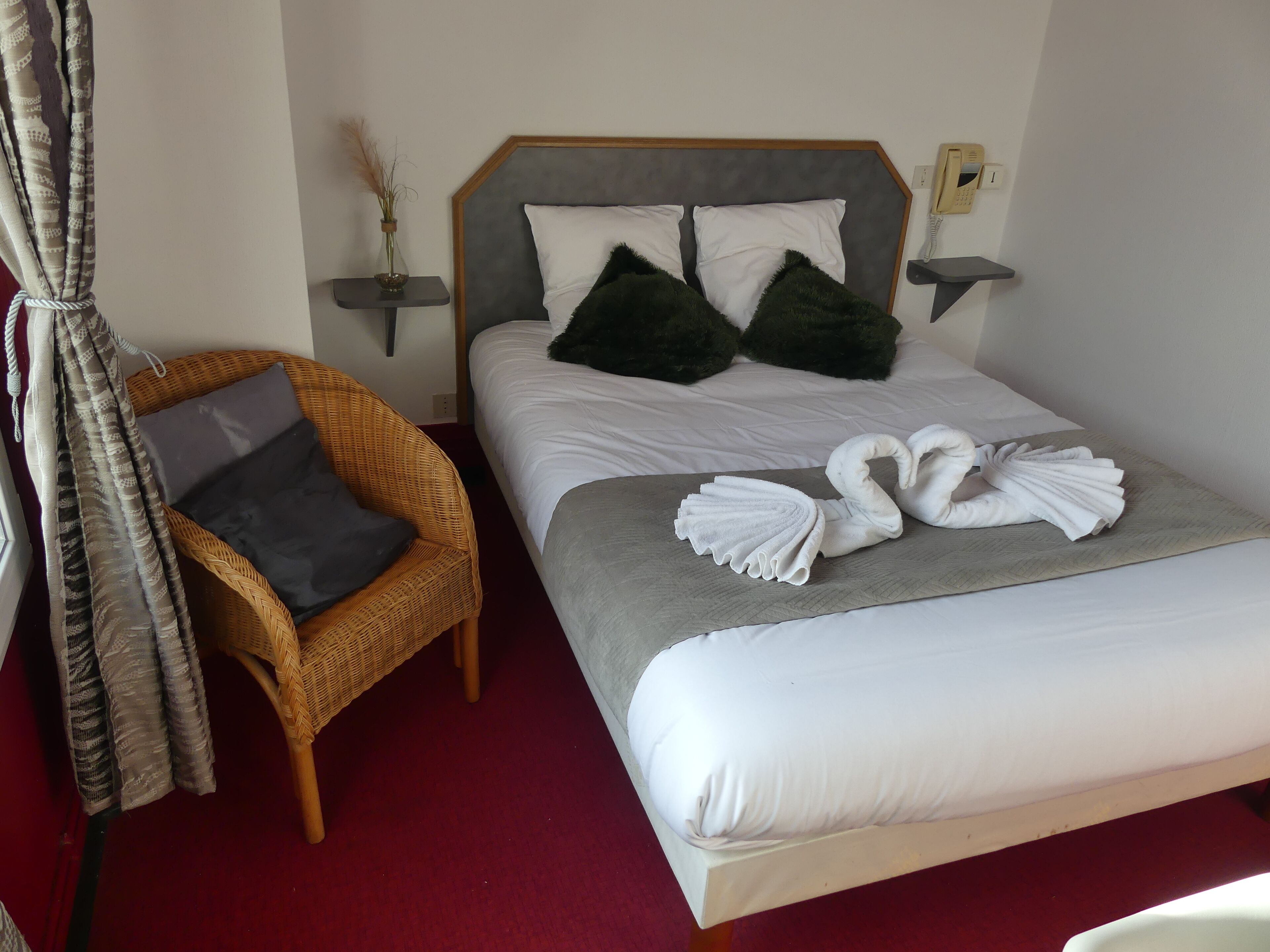 مكتب وواي فاي مجانًا