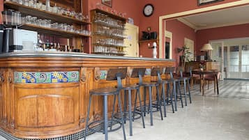 Bar (en la propiedad)