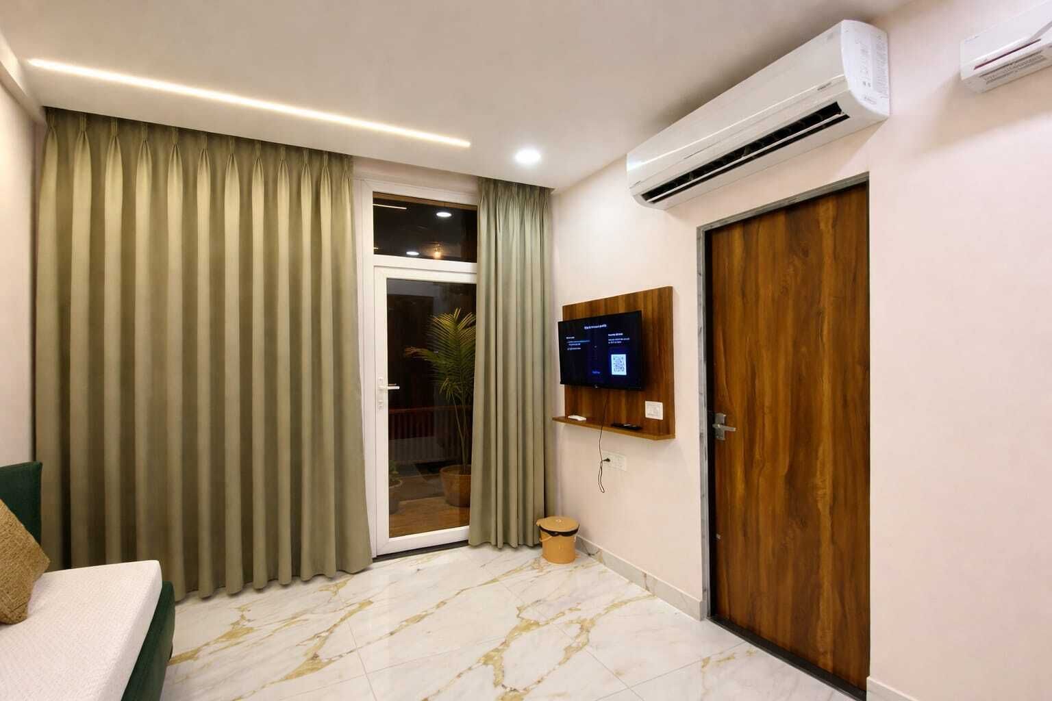 Deluxe Room with Balcony | Wi-Fi gratuito