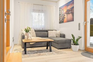 Living area - Apartment Auristela 70sqm for max. 4 persons (Übersee)