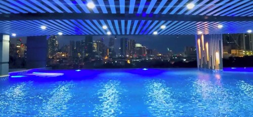 Cozy 1-bedroom condo with a nice Balcony View in Mandaluyong