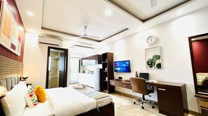 Desk, laptop workspace, free WiFi - Panchshila Rendezvous Banquet Hall Delhi (New Delhi)