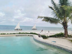Front of property - Lost Soles Lodge (Jambiani)