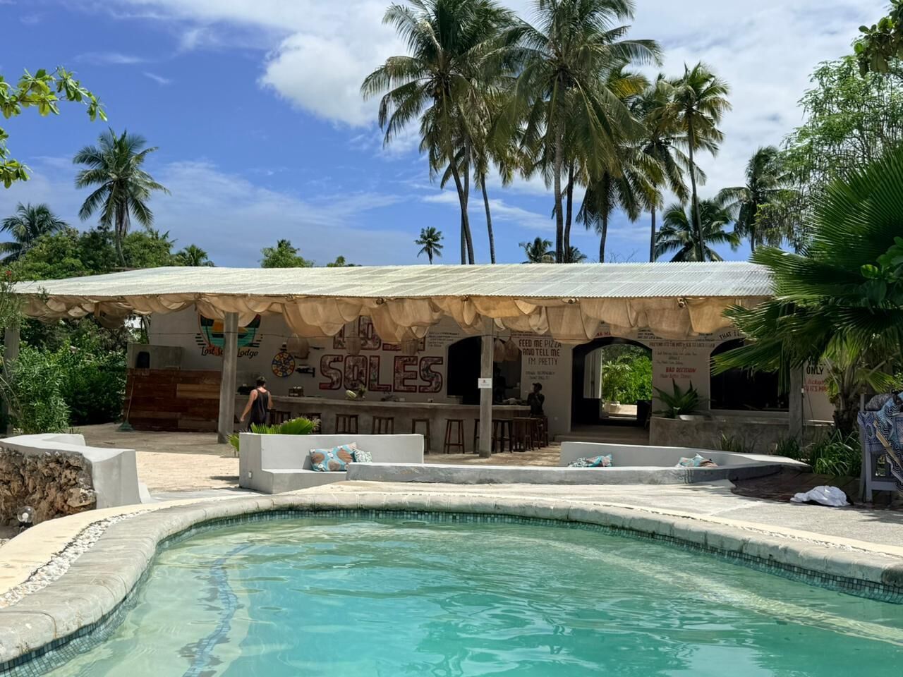 Outdoor pool, free pool cabanas, pool umbrellas