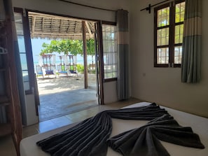 Basic Double Room, 1 Double Bed, Patio, Beach View - Lost Soles Lodge (Jambiani)