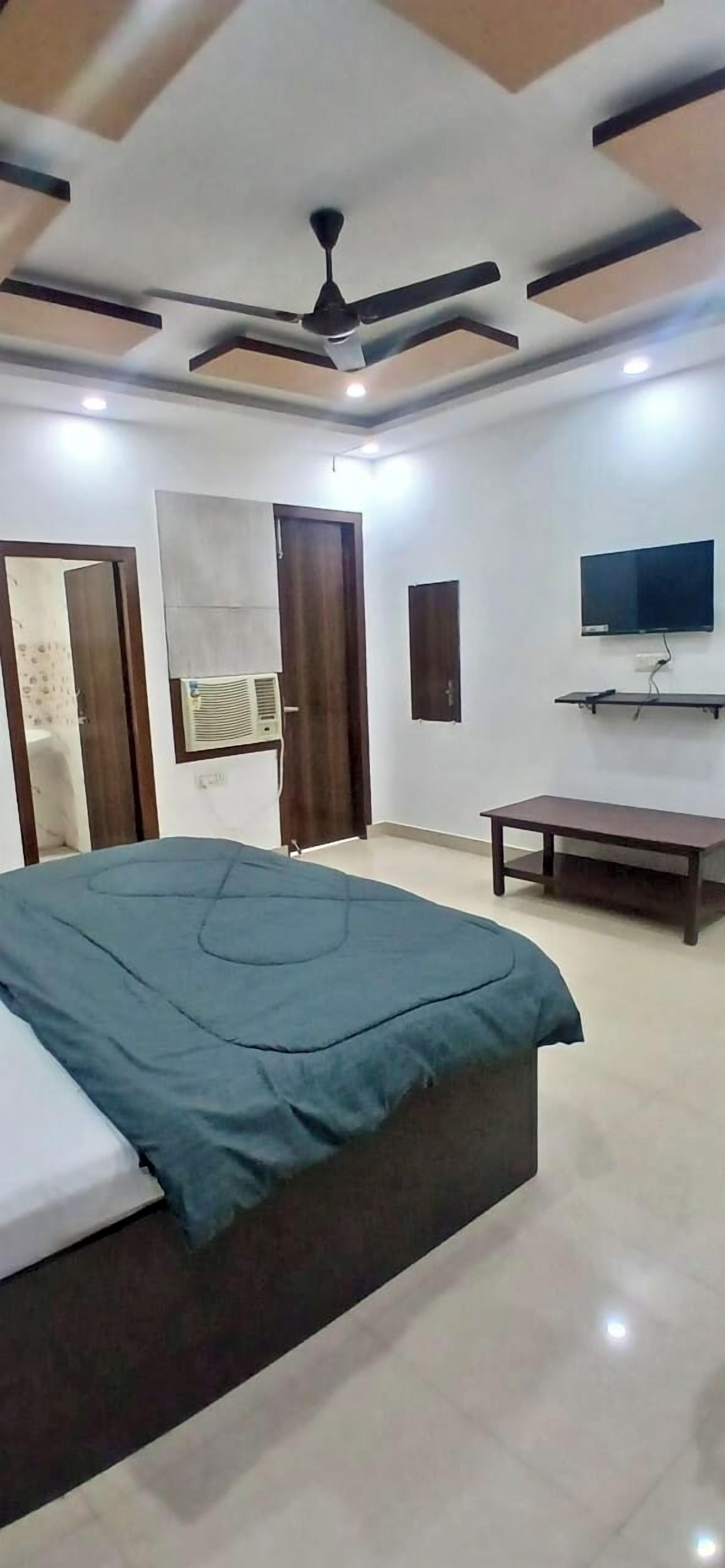 Comfort Room | In-room safe, soundproofing, free WiFi