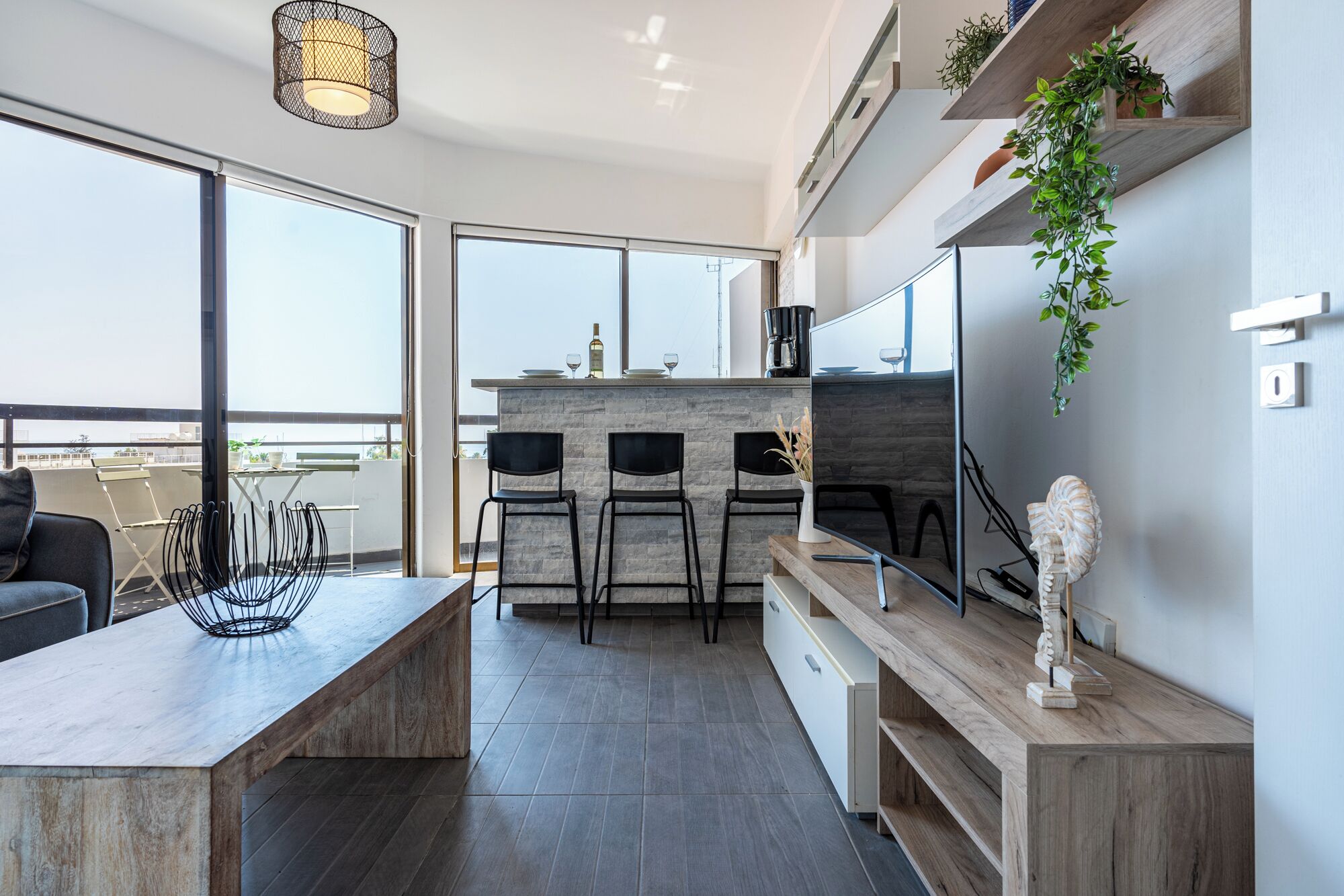 Apartment, 1 Double Bed, Kitchenette, City View | Interior