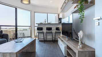 Apartemen, 1 Tempat Tidur Double, dapur kecil, pemandangan kota | Interior