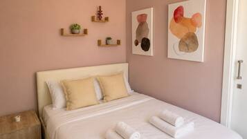 Apartemen, 1 Tempat Tidur Double, dapur kecil, pemandangan kota | Seprai katun Mesir, seprai premium, dan tirai kedap cahaya