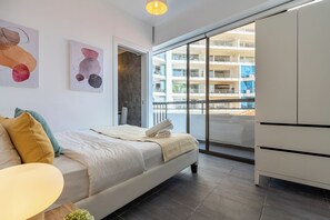 Apartamento, 1 cama de casal, cozinha americana, vista para a cidade | Roupas de cama de algodão egípcio, roupas de cama premium