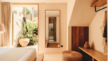 Villa, 2 slaapkamers, uitzicht op zwembad | Luxe beddengoed, een strijkplank/strijkijzer, gratis wifi, beddengoed