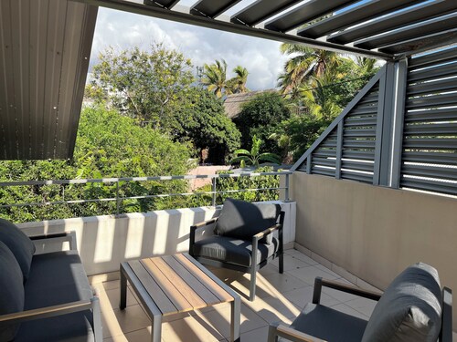 Apartment in La Saline les bains with terrace and beach within walking distance.