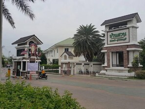 Shared Dormitory, 1 Bedroom, Smoking | Miscellaneous - Room-charming Guest Room in Secure Resid (Bangkok)