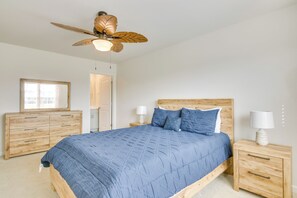 3 bedrooms, iron/ironing board, internet, bed sheets