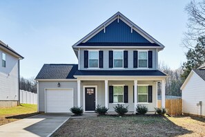 Exterior - 4 Mi to Kings Mountain: Quiet Getaway w/ Yard! (Bessemer City)