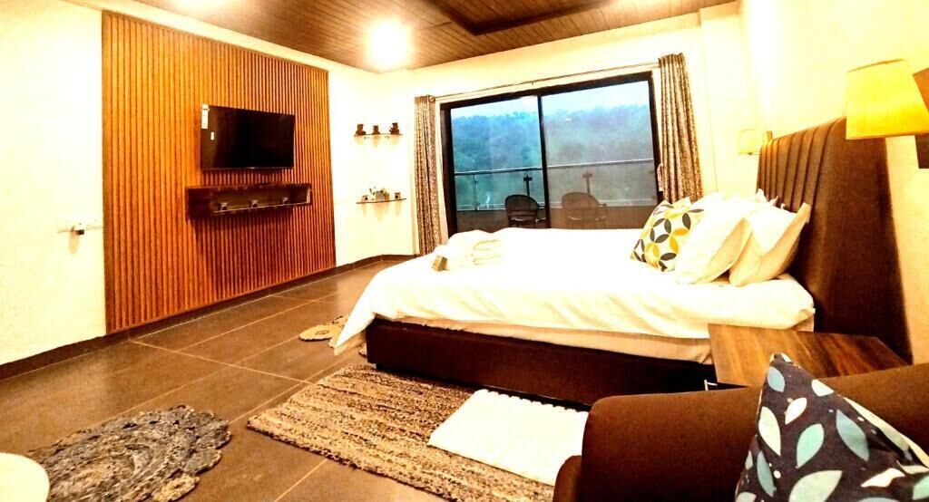 Luxury Double Room, Balcony, Mountain View
