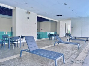 Outdoor dining - Melaka Ong Kim Wee Residence by Stayrene (Jalan Pelanduk Putih)