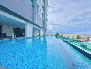 Outdoor pool - Melaka Ong Kim Wee Residence by Stayrene (Malacca City)