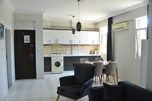 Departamento estándar, balcón | Interior