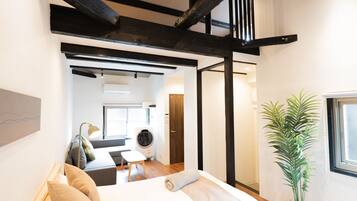 Standard Room, Multiple Beds, Non Smoking, Kitchenette (201) | Free WiFi