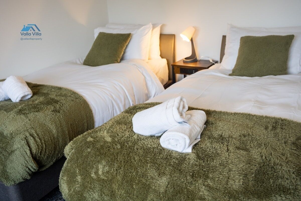 Fer et planche à repasser, accès Internet, draps fournis