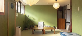 Local Knot Backpackers