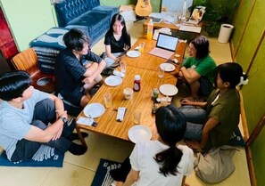 Dining - Local Knot Backpackers (NGANO)