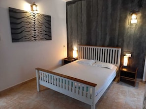 Economy Room, Courtyard View | Laptop workspace, free WiFi - Casa de julio (Britona)