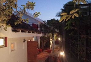 Economy Room, Courtyard View | Exterior - Casa de julio (Britona)