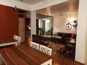 Dining - Casa de julio (Britona)