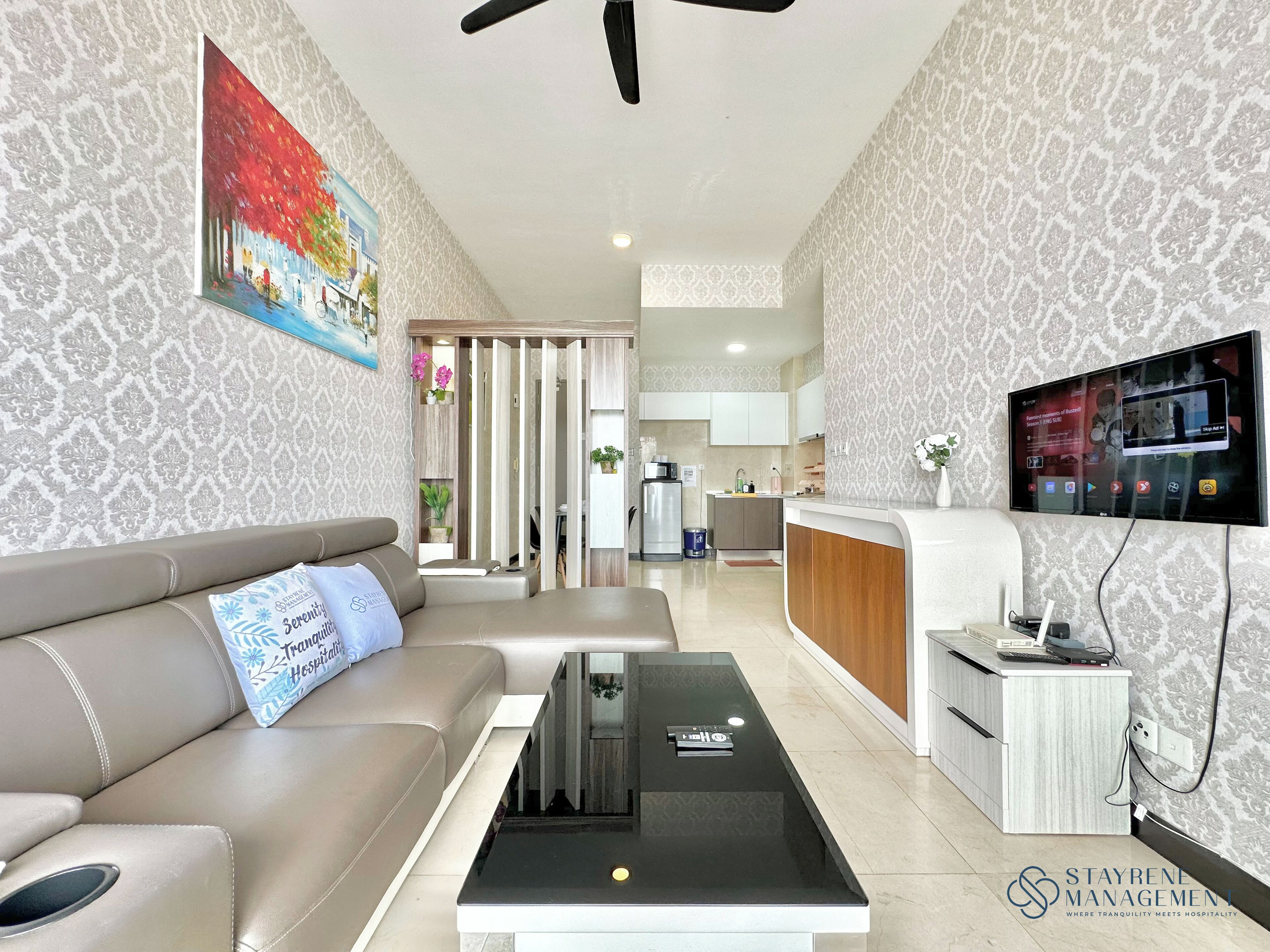 Deluxe Apartment, 2 Bedrooms, Balcony, Sea View | Living area