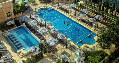 Paiza Lofts at Parisian