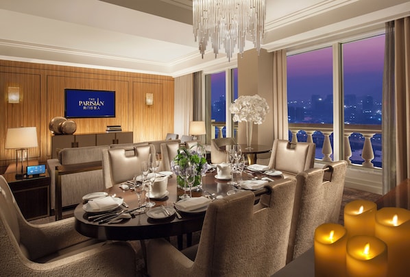 55-inch TV with cable channels