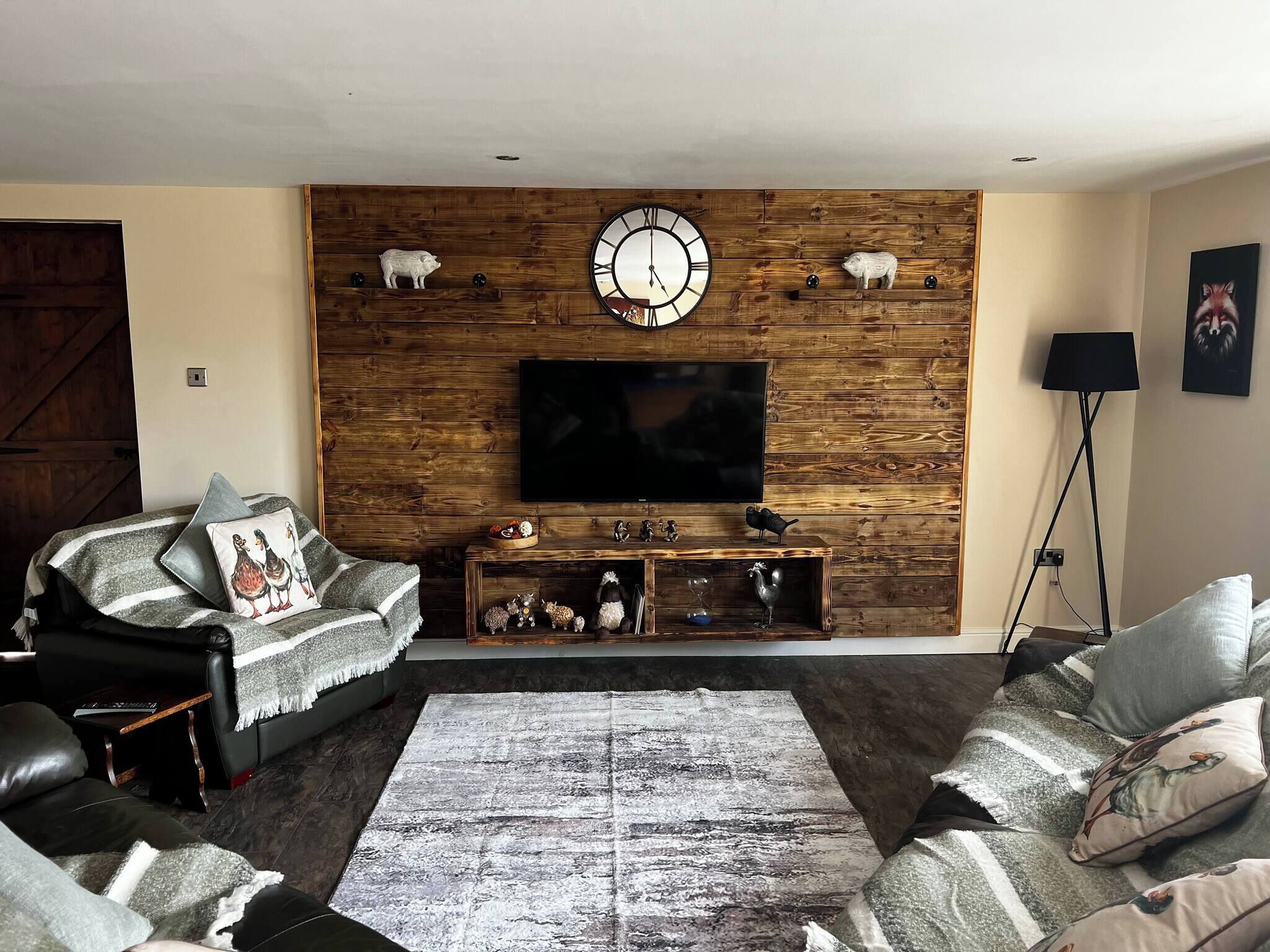 Bungalow, 1 Bedroom, Balcony | Living room