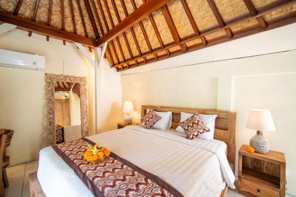 Double Room, Pool View | WiFi (free)