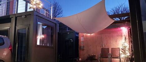 Basic Apartment | Terrace/patio