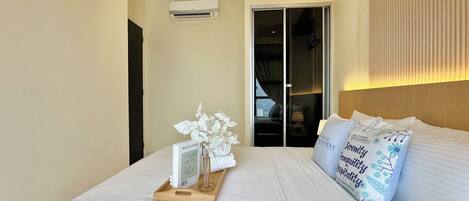 Deluxe Apartment, 3 Bedrooms, City View | Blackout drapes, iron/ironing board, free WiFi