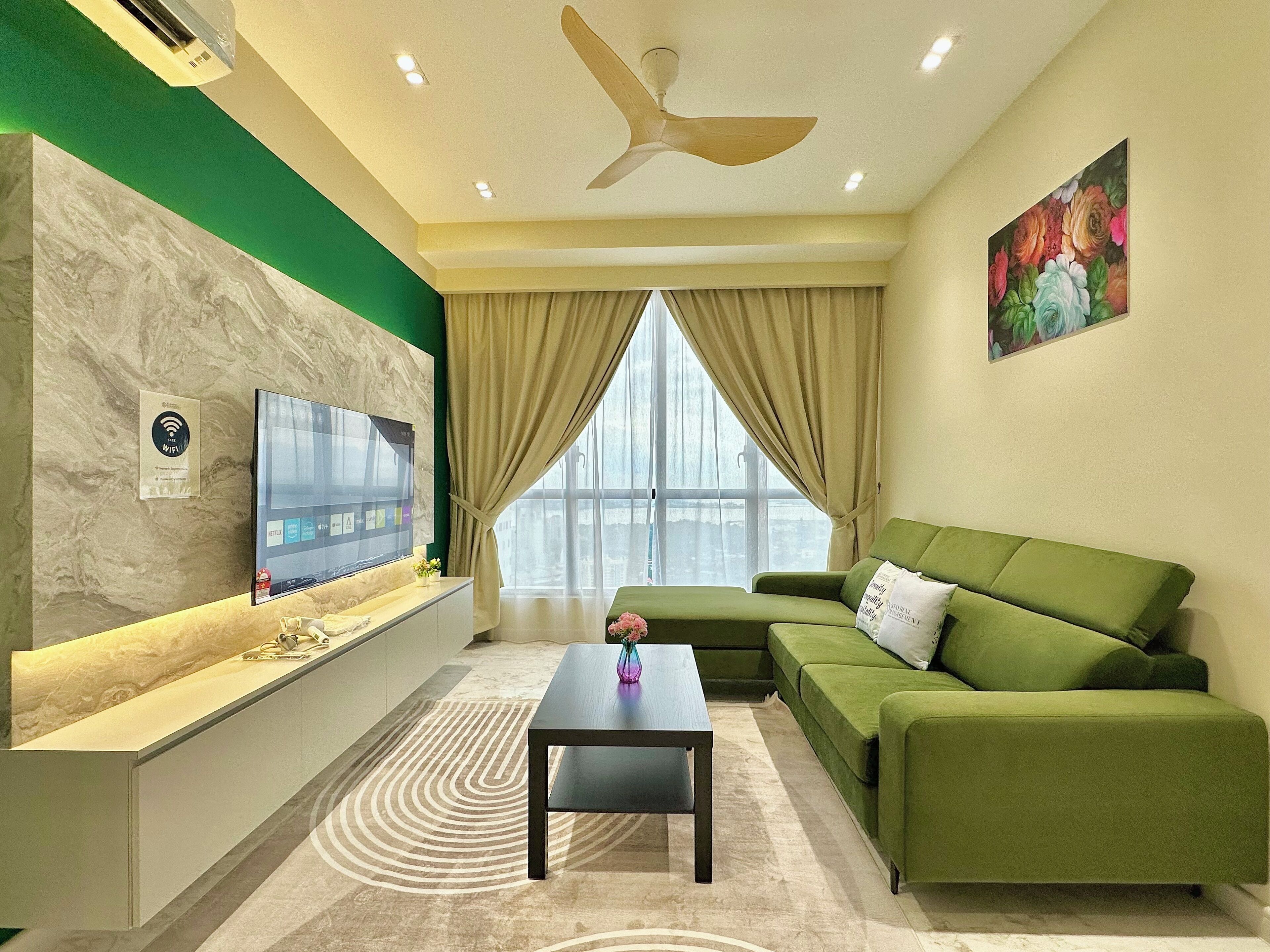 Superior Apartment, 3 Bedrooms, City View | Living area