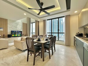 Living area - Setia Sky 88 Johor Bahru by Stayrene (Johor Bahru)