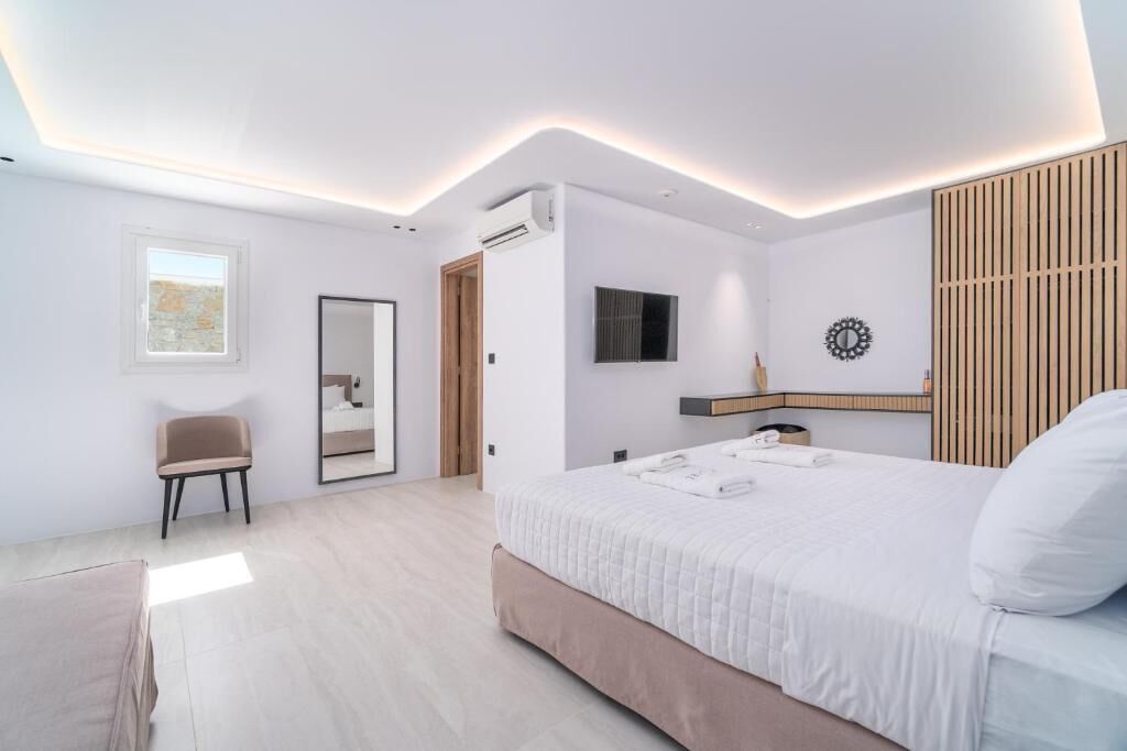 In-room safe, iron/ironing board, free WiFi