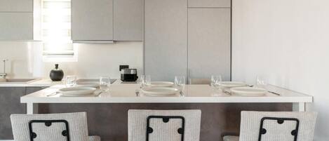 Deluxe Villa, Patio, Pool View | Private kitchen