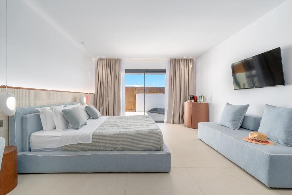 In-room safe, iron/ironing board, free WiFi