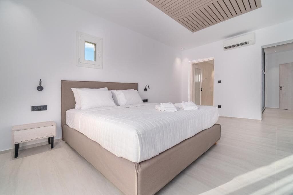 Deluxe Villa, Patio, Pool View