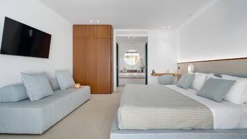Suite Deluxe | Una cassaforte in camera, ferro/asse da stiro, Wi-Fi gratuito