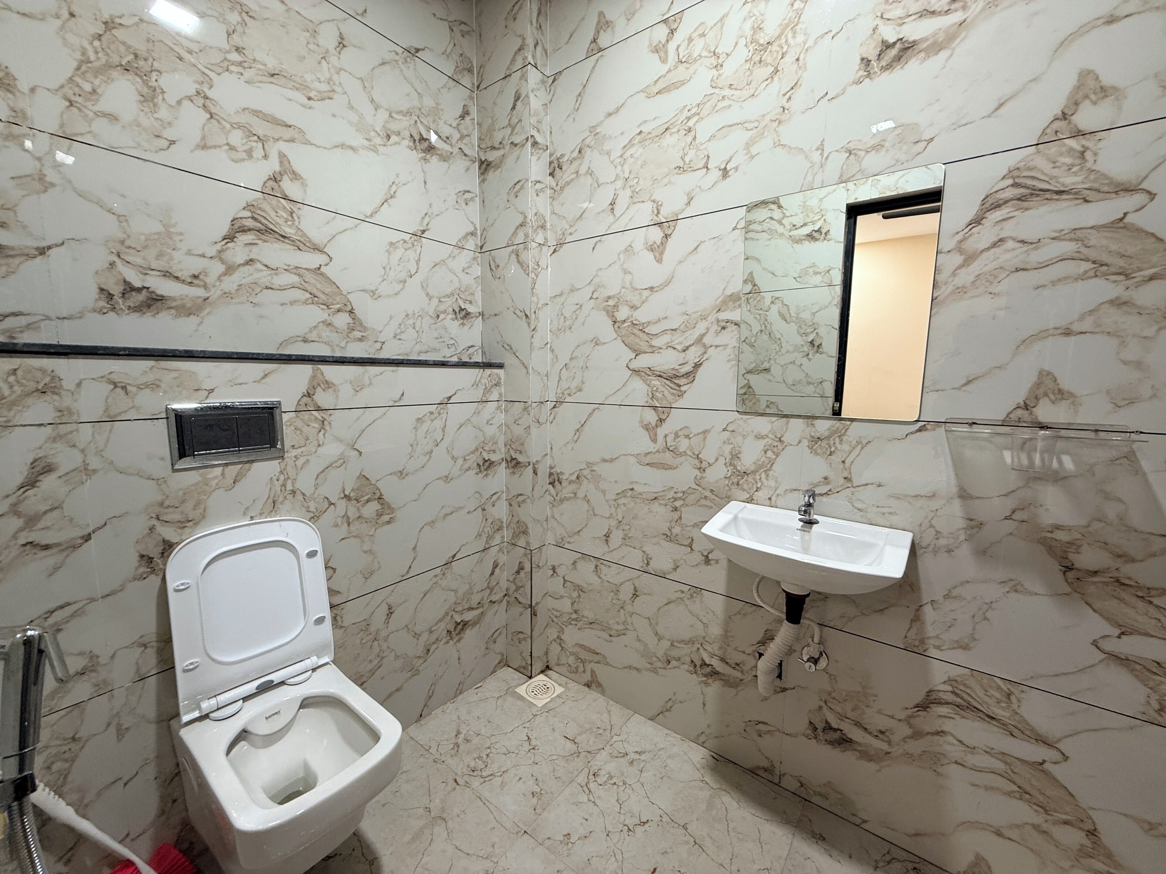 Deluxe Double Room, City View | Bathroom | Shower, slippers, towels, soap